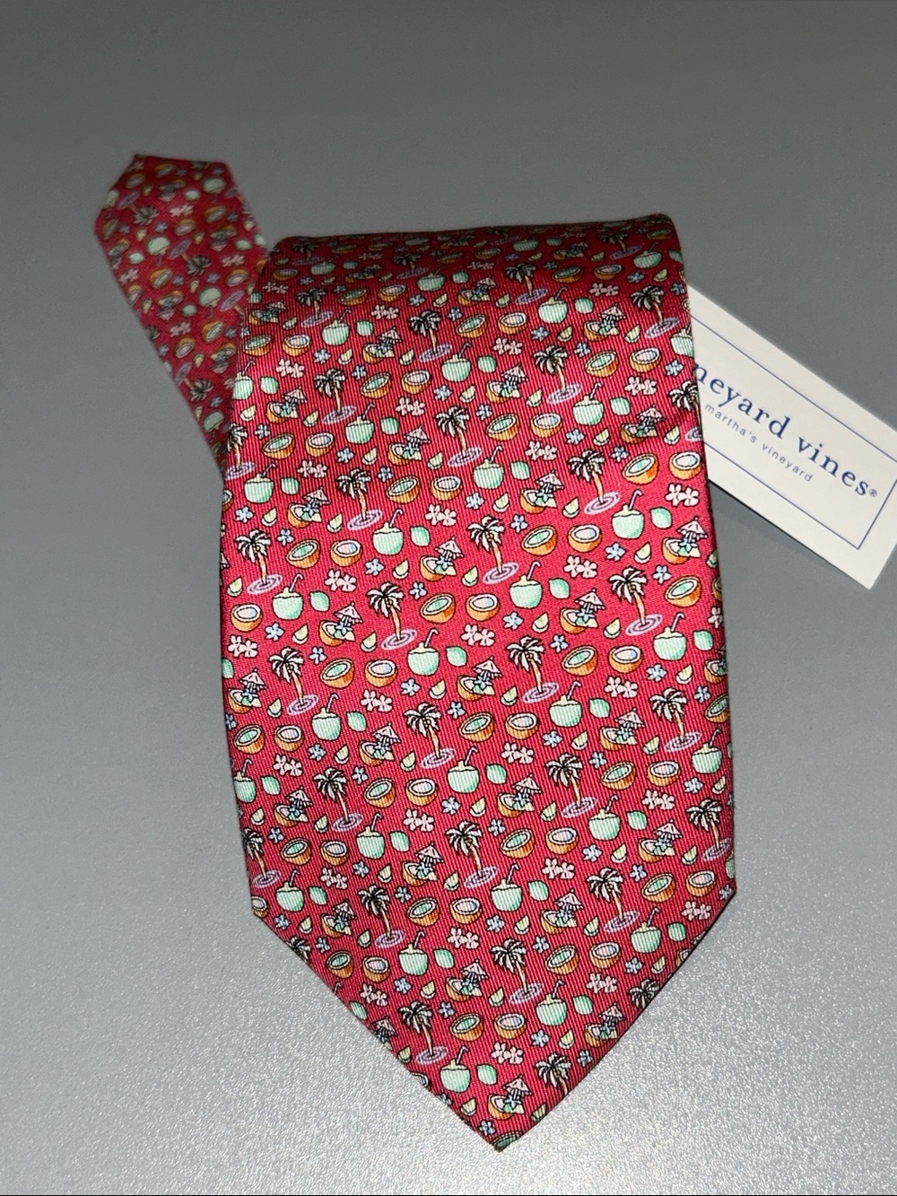 Vineyard Vines Red coconut palm tree Print Silk Tie limited